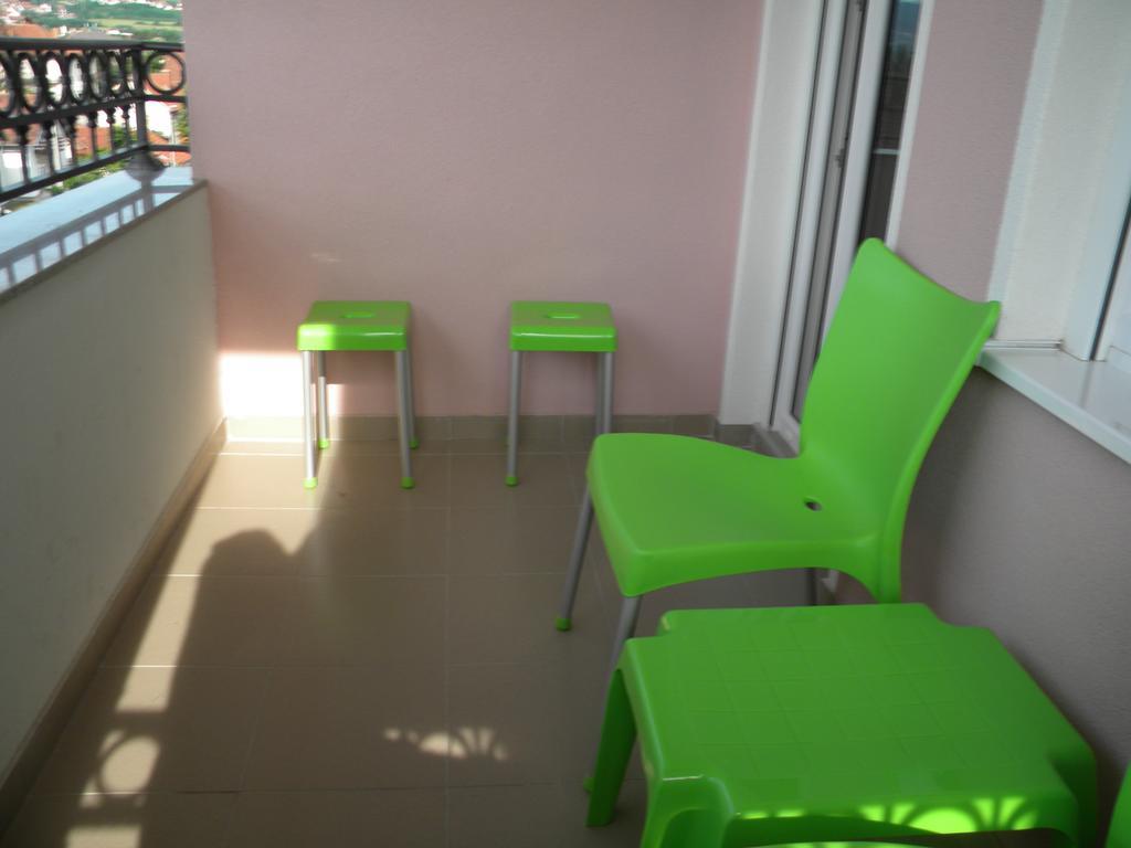 Apartment Srebrni Oblak アランジェロヴァツ エクステリア 写真